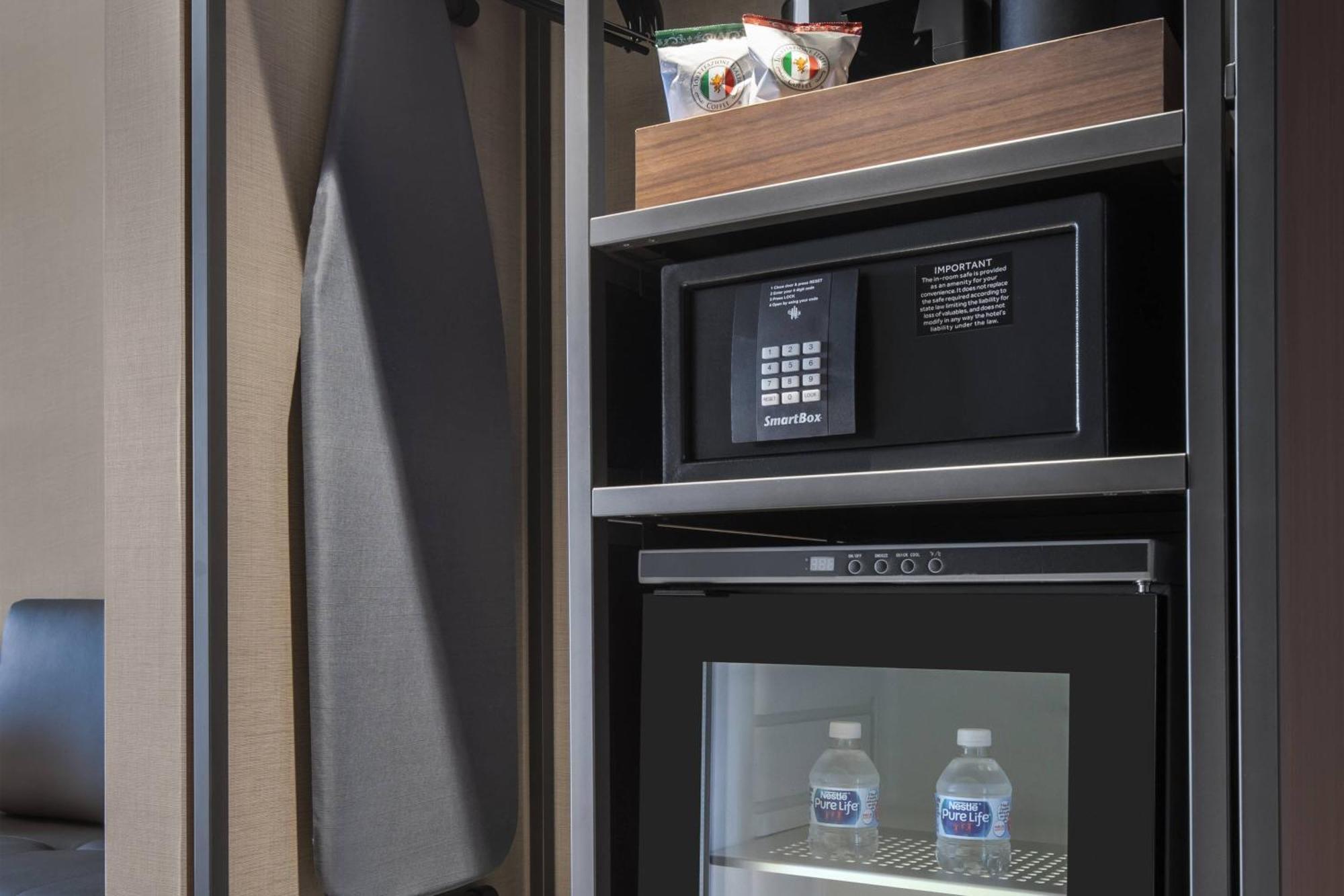 Ac Hotel By Marriott Washington Dc Capitol Hill Navy Yard Экстерьер фото
